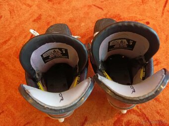 Hokejove korčule Bauer Vapor Hyperlite 2,vel.6,5.,šířka FIT3 - 7