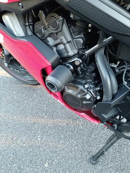 Honda CBR 650r - 7