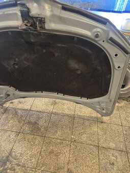 Predám prednú kapotu na Škoda Superb 2 II facelift - 7