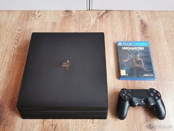 PS4 PRO 1TB - 7