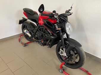 MV Agusta Brutale Rosso 800 - 7