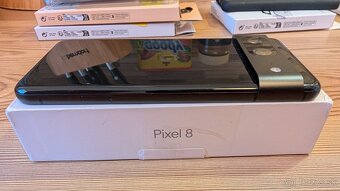 Google Pixel 8 - 7