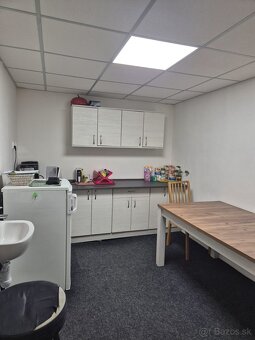 PRENÁJOM OBCHODNÉHO PRIESTORU 250 m² – BULVÁR, ŽILINA ✅ - 7