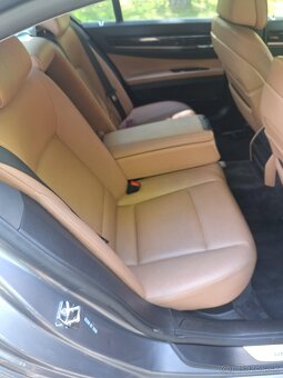 BMW 730D - 7