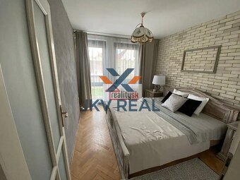Veľkometrážny dvojizbový byt pod Bratislavským hradom - 7