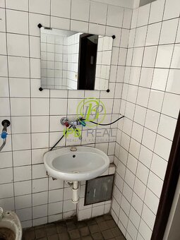 Samostatná garáž na Dvojkrížnej ul. vo Vrakuni - 7