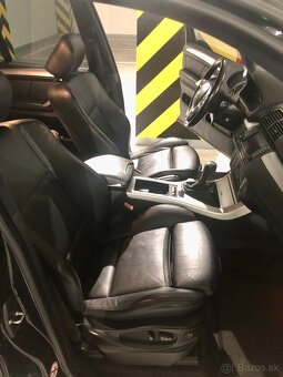 BMW X5 4.6 iS - 7