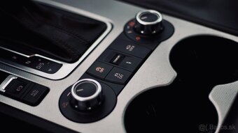 Volkswagen touareg 3.0 TDI V6 - 7