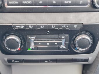 Škoda Octavia Combi 1.6 TDI, automat  DSG-7 Elegance - 7