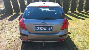 Prenájom vozidla KIA cee’d – spoľahlivé a úsporné auto - 7