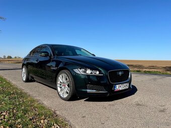 Jaguar XF - 7