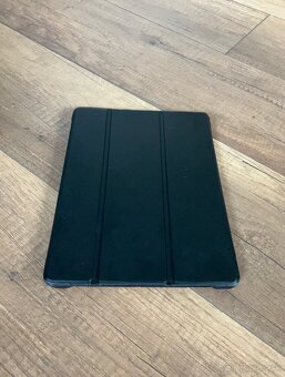Predam iPad 6gen 32GB + nastavitelne puzdro. - 7