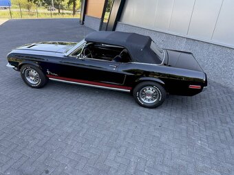 Ford Mustang Convertible z roku 1968 - 7