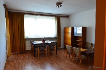 PREDÁM - rodinný dom Hrachovište Nové Mesto nad Váhom - 7