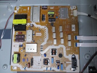 PANASONIC TX58HX810E - 7