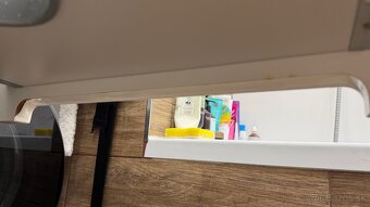 Skrinka s umyvadlom - 7