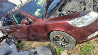 Predám havarované ale pojazdné auto - 7