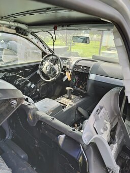 Rozpredám VW Touareg 7L 3.2 VR6 na diely - 7