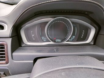 Volvo V70III INSCRIPTION T6 242kw - Náhradní díly - 7