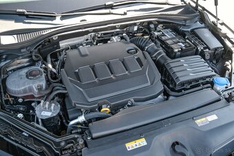 Škoda Superb Combi 2.0 TDI SCR Sportline 4x4 DSG - 7