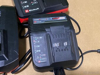 Einhell Power X-Change Nabíjačka - 7