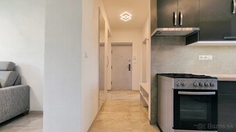 Novozrekonštruovaný, nadštandardne zariadený 2i byt v centre - 7