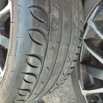 245/45 R18 100W - 7
