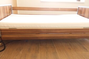 Elektrická polohovacia posteľ - 7