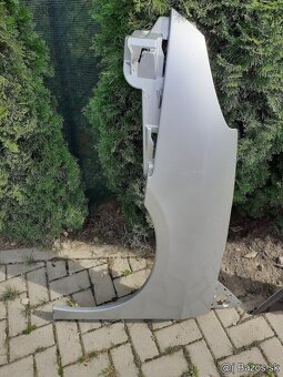 predam predny blatnik na citroen C8 strieborny - 7