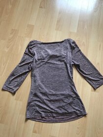 Leskly top s vodovym vystrihom ROMAN - 7