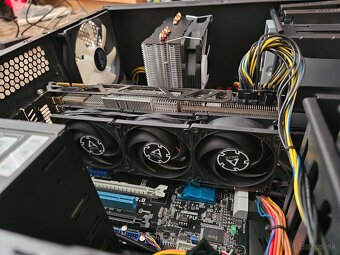 Stolný PC AMD FX 8320/R9 280X/16GB Ram - 7