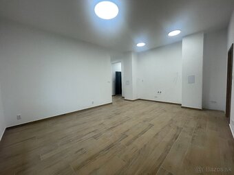 Prenájom obchodného priestoru, kancelária, sklad - 7