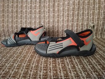 Letná obuv KEEN a ADIDAS - 7