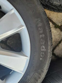 Predám originál zimnú sadu Škoda Superb 205/55 R16 - 7