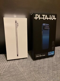 iPhone Air 256GB Cloud White - 7