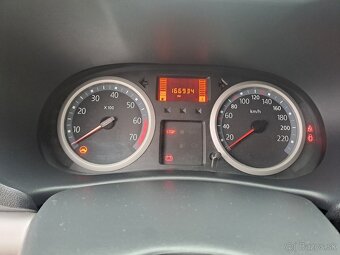 Renault Clio - 7