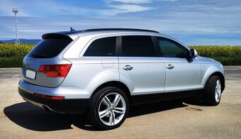 AUDI Q7 3,0 TDI 4x4 6st. automat - 7