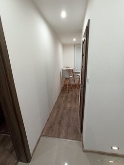 2 izbový byt, kompletná rekonštrukcia, komplet vybavenie - 7