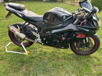 Suzuki GSXR 750 - 7