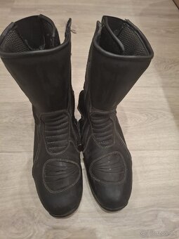 Motobunda a nohavice. - 7