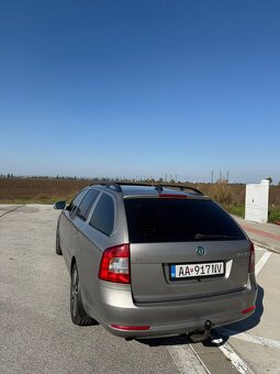 Škoda Octavia 2.0 TDI DSG combi - 7