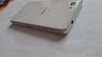 Sony Xperia Z1 Compact (D5503) - 7