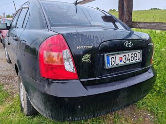 Hyundai Accent - 7