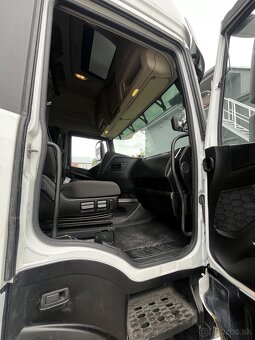 IVECO S-WAY 460 6x2 BDF - 7