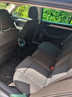 Škoda Superb 2017 1.6 TDI DSG - 7