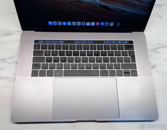 MacBook Pro 15" - 7