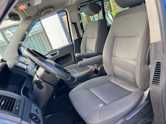 Volkswagen T5 Multivan 2.5 TDI - - 7