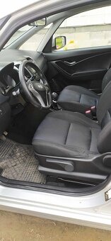Hyundai ix20 - 7