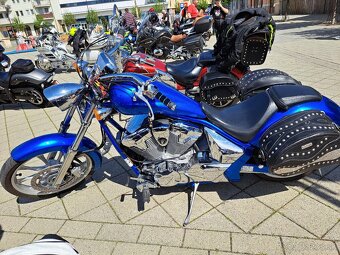 HONDA VT 1300 FURY - 7