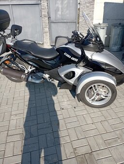 Can am spyder - 7